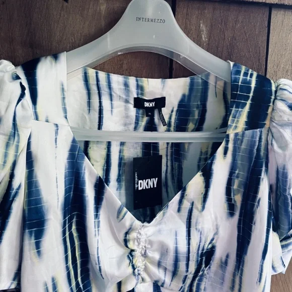 DKNY Women's Short Puff Sleeve Ruched Tie Dye Blouse Top Size XL - Picture 7 of 15